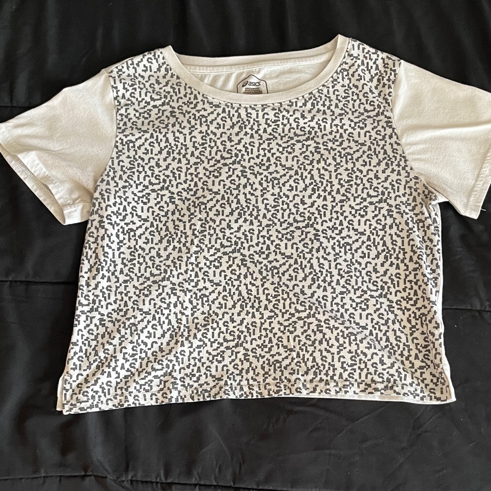 Asics White and Black Patterned Short Sleeve Tee